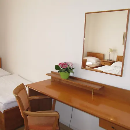 Jana - Domov Mladeze Guest house Prague