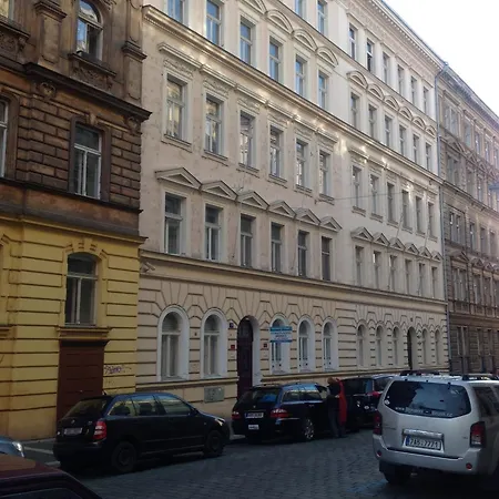 Holec Apartment *