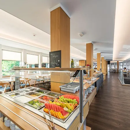 Racek Botel 3*