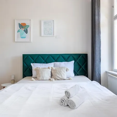 Tesnov Apartment *