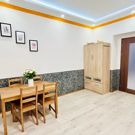 Modern Spacious In Center Апартаменты