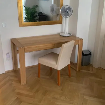 Apartment Anenska By Charles Bridge 3 Prague