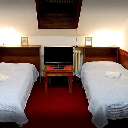 Free Zone Hostel *