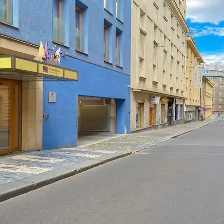 Apartment Modern Near Wenceslas Square