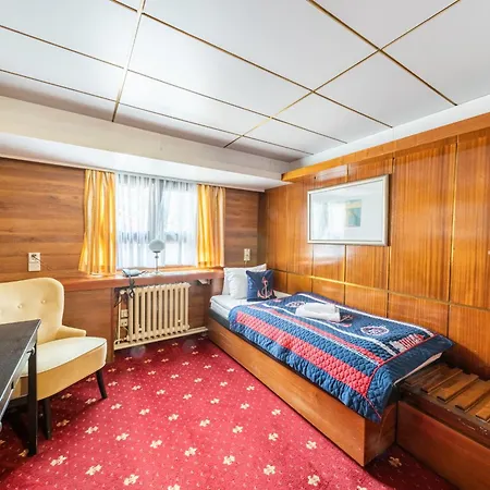 Albatros Bådhotel 3*