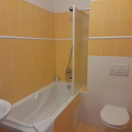 Smaragd Hotel 3*