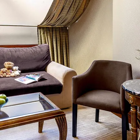 Nh Collection Carlo Iv 5* Prag