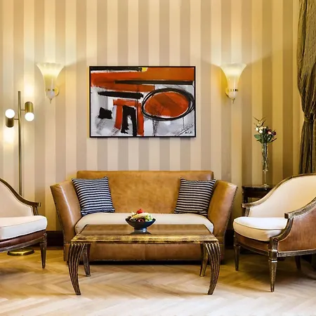 Nh Collection Carlo Iv