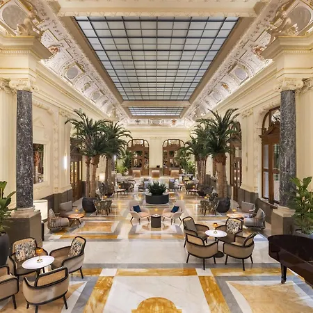 Nh Collection Carlo Iv Szálloda 5*