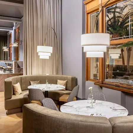 Nh Collection Carlo Iv Hotel