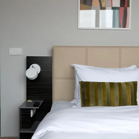 Aparthotel Numa Poise 4*