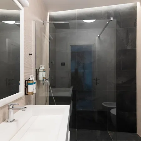 Numa Poise Aparthotel