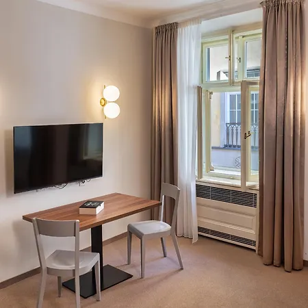 Golden Angel By Adrez Apartmanhotel