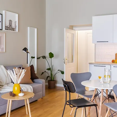 Turnkey I Vineyard Terrace Apartment *