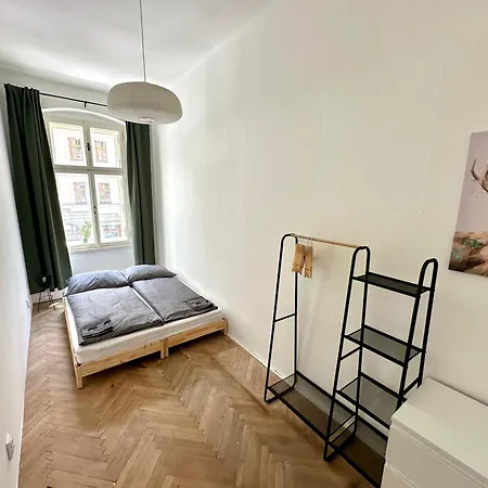 Apartment Location In Prague! 4 Bedrooms And Super Host! *