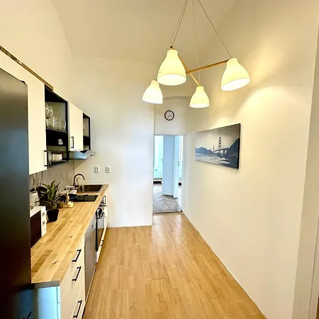 Location In Prague! 4 Bedrooms And Super Host! *
