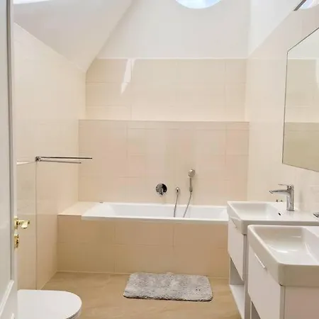 Grand Loft 110m2 Apartment *