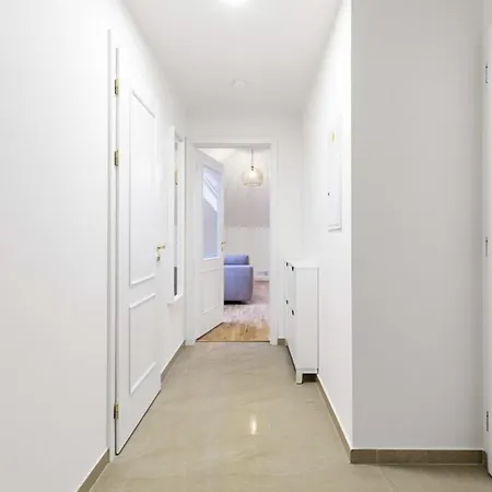 Royal Loft *