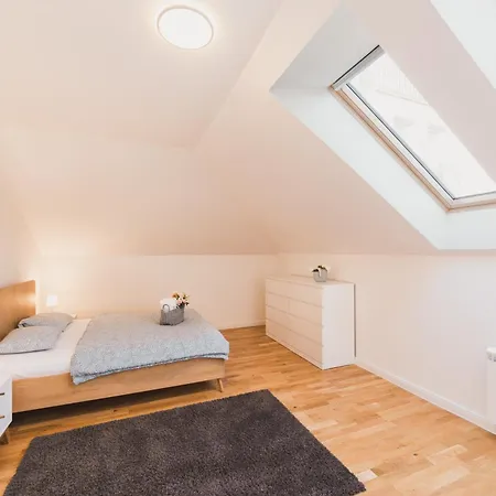 Royal Loft Apartment Prague