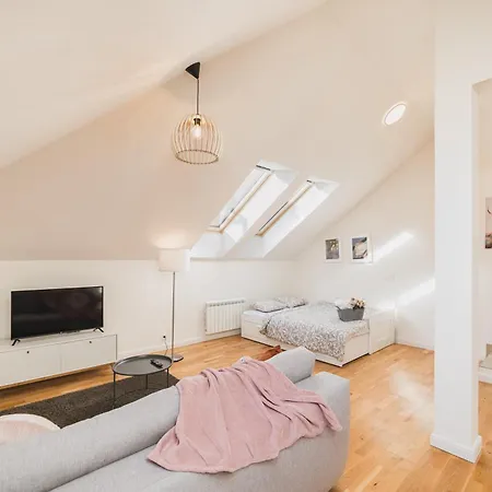Royal Loft *