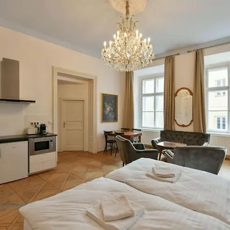 4 Sigle Beds Or 2 Double Beds Luxury Apartment