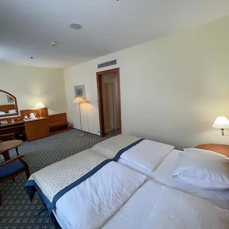 Hotell Ramada City Centre Prag