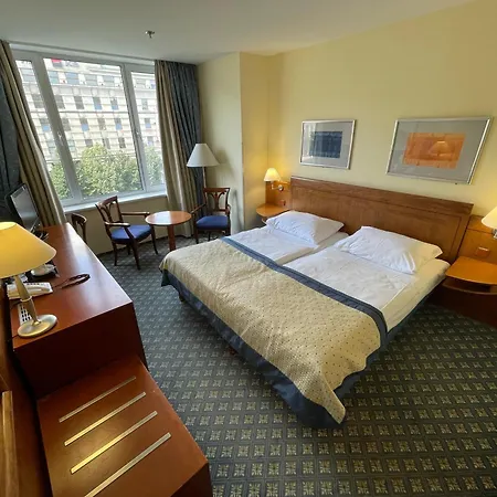 Hotell Ramada City Centre 4*