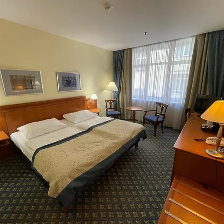 Ramada City Centre 4*