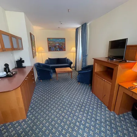 Ramada Centre Hotel