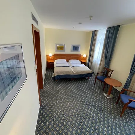 Hotel Ramada Centre