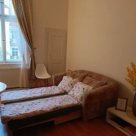 Janlouis Apartment *