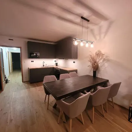 Terrace And Free Parking * Prague