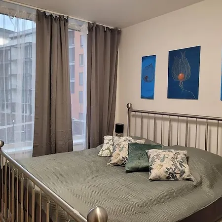 Apartment Terrace And Free Parking