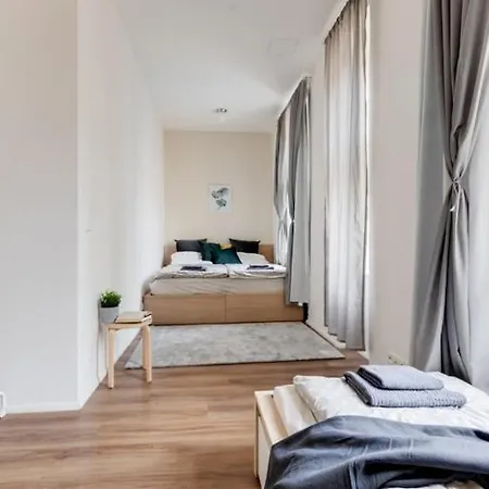 Big And Beautiful - S9 Apartment *