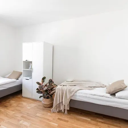 Holandska 36 Daire
