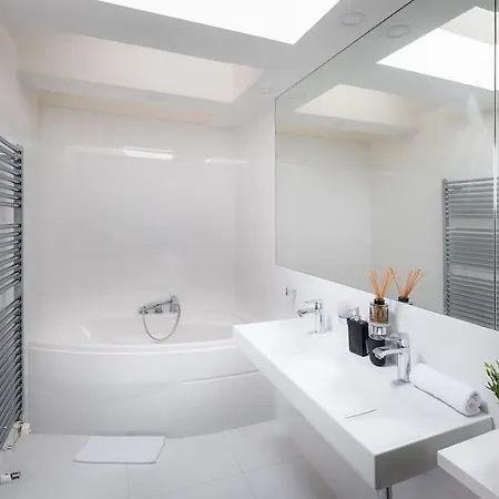 Ac Luxury Loft Friends & Family Edition