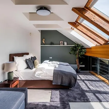 Apartment Ac Luxury Loft Friends & Family Edition *