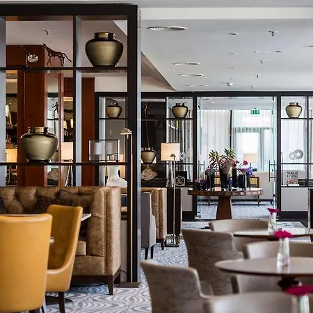 Corinthia Hotel 5*