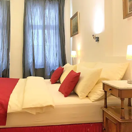 Small Luxury Palace Szálloda Prága