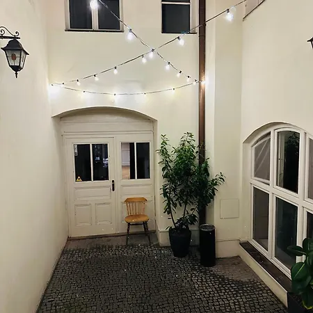 小型豪华宫殿酒店 酒店 4*
