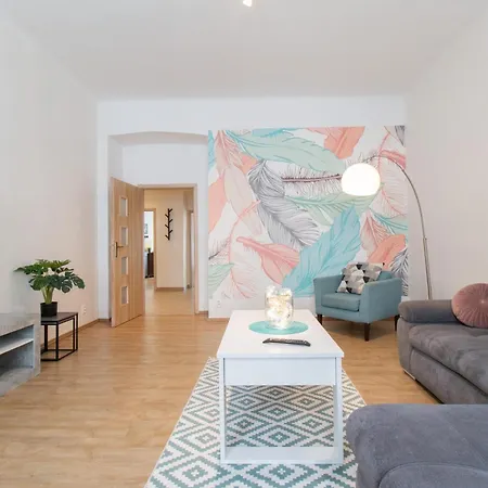 Riverside Cr Apartment Prague