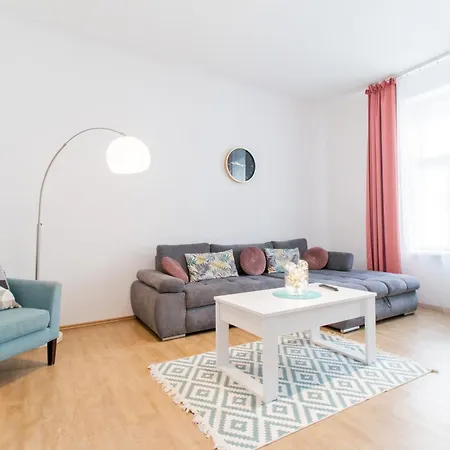 Apartment Riverside Cr