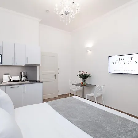 Eight Secrets Boutique By Dwellfort Aparthotel 4*
