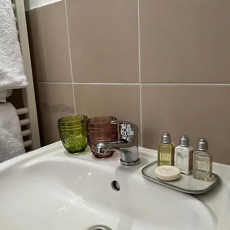 Hotell Nana Macs 4*