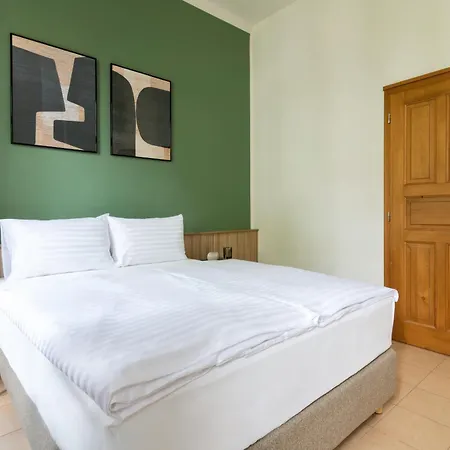 Bohemian Dreams And By Dwellfort 4* Prague