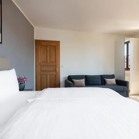 Bohemian Dreams And By Dwellfort Aparthotel Prague