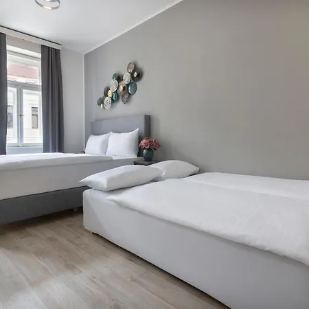 Kinsky Garden And By Dwellfort 4* Prague