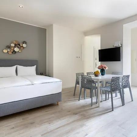 Aparthotel Kinsky Garden And By Dwellfort