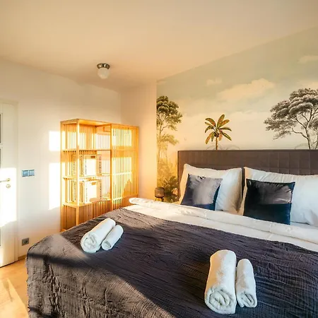 A/c Lux Rooftop 6br+3.5bath Wenceslas Square * Prague