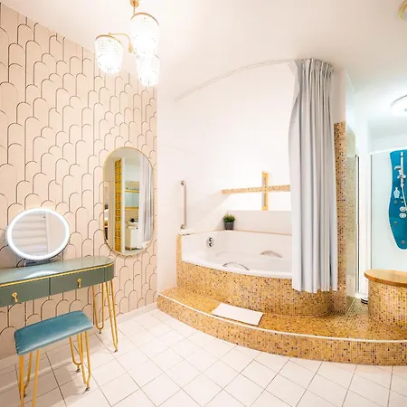 Apartment A/c Lux Rooftop 6br+3.5bath Wenceslas Square